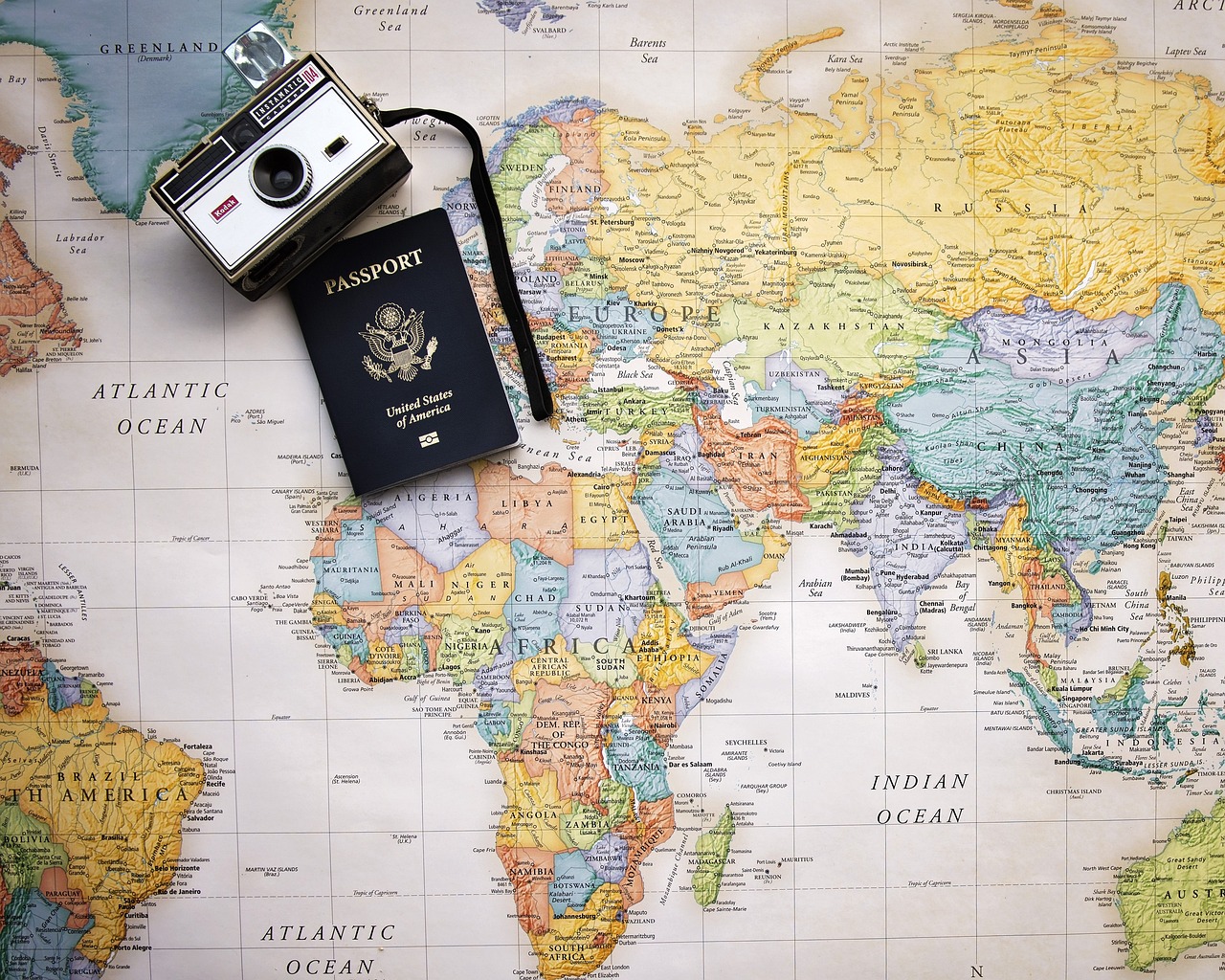 services-02 passport-2714675-1280